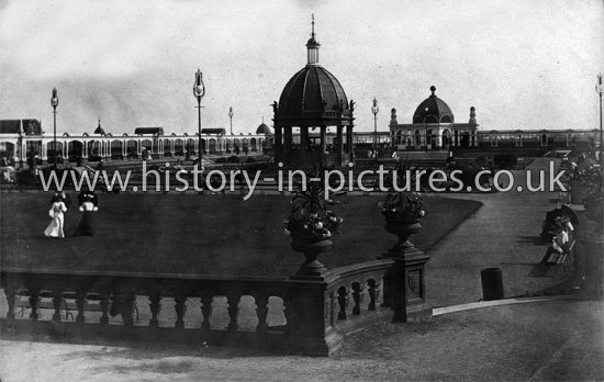 Wellington Pier Gardens, Gt. Yarmouth, Norfolk. c.1904